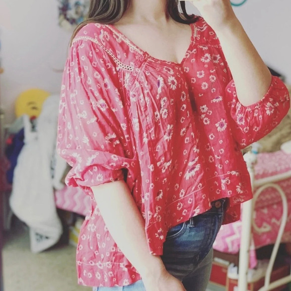 Free People 100% Cotton Red Ditsy Floral Print V-neck Popover Top Small Women’s - Picture 10 of 10